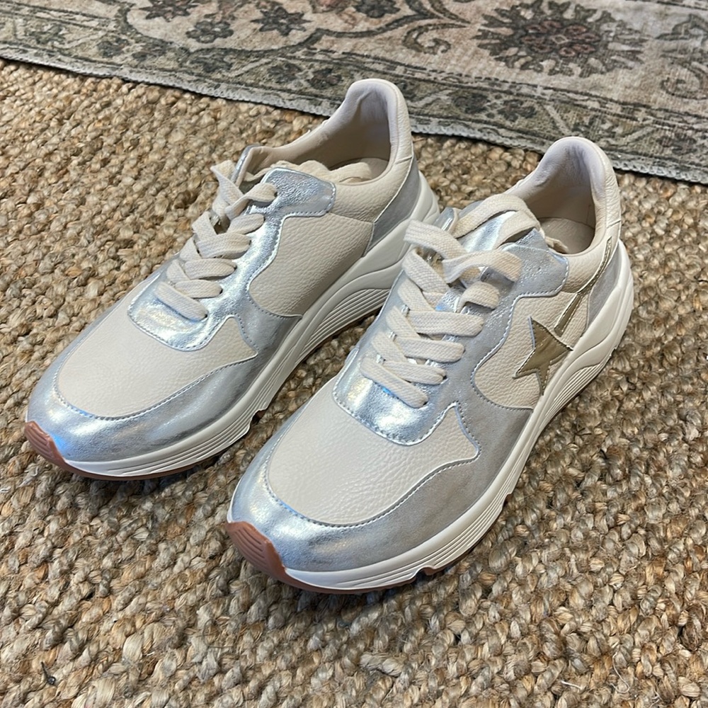 THE KAITLYN SHOOTING STAR SNEAKER